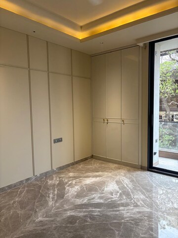 Room in 4 BHK Builder Floor at Greater Kailash I – for Rent