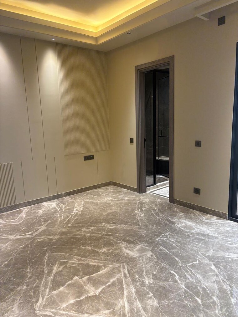 Room, greater kailash i 4 Bedroom 2700 Sq.Ft. Builder Floor In Greater Kailash I Delhi 9308020