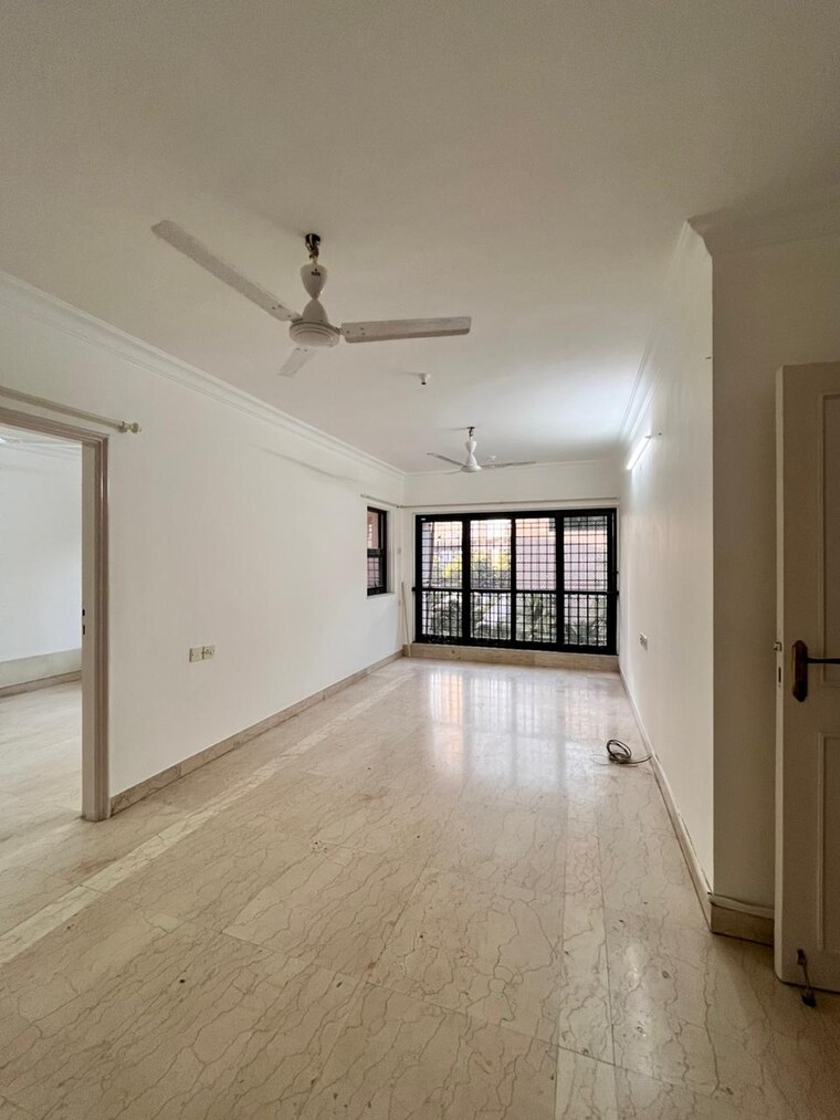 Room, andheri west 2 Bedroom 1000 Sq.Ft. Apartment In Andheri West Mumbai 9308037