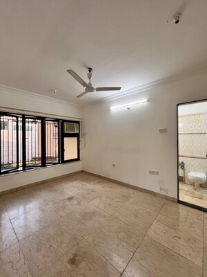 2 BHK Apartment For Rent in Andheri West