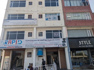  Showroom – Exterior View View at Hudda Market - for Rent