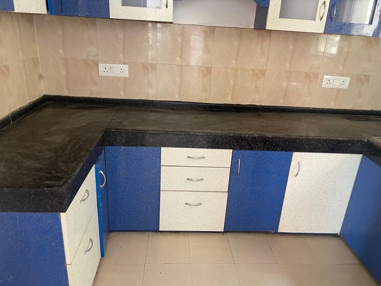 Kitchen, gomti nagar 2 Bedroom 1300 Sq.Ft. Apartment In Gomti Nagar Lucknow 9308038