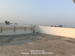 Swimming Pool in 4 BHK Apartment at SS Linden, Sector 84 – for Rent