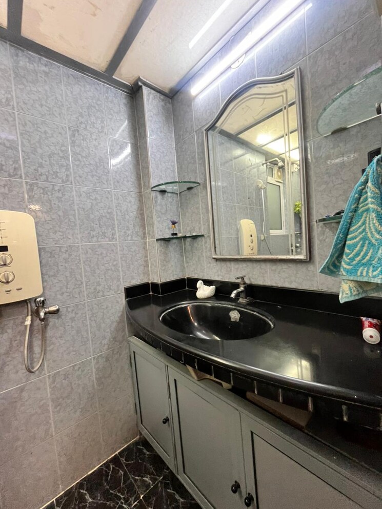 Kitchen, andheri west 3 Bedroom 1400 Sq.Ft. Apartment In Andheri West Mumbai 9308050