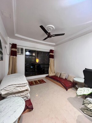 Living Room in 3 BHK Apartment at Andheri West – for Rent
