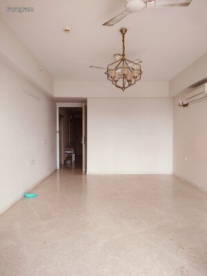 Room in 3 BHK Apartment at DLF The Ultima, Sector 81 – for Rent