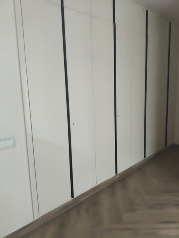 Building Lobby in 4 BHK Apartment at Uchdpl Veridia Oakwood Enclave, Wave City – for Rent