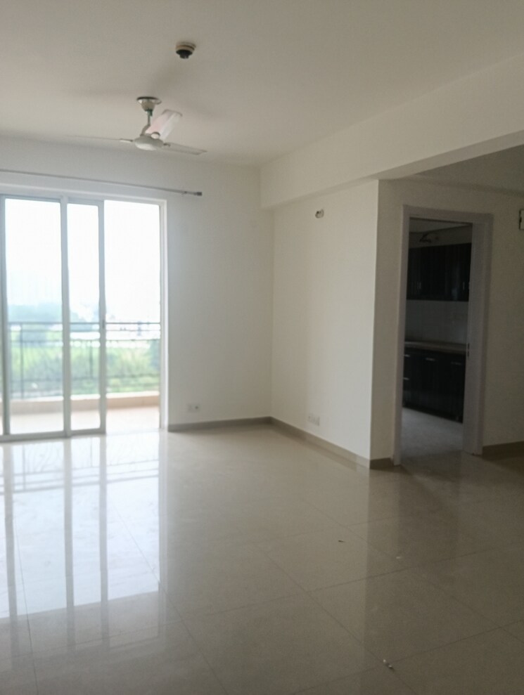 Room, dlf-new-town-heights-iii 3.5 Bedroom 1930 Sq.Ft. Apartment In Sector 91 Gurgaon 9308096