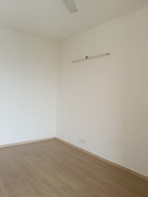 Room in 3.5 BHK Apartment at DLF New Town Heights III, Sector 91 – for Rent