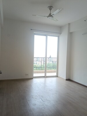 Room in 3.5 BHK Apartment at DLF New Town Heights III, Sector 91 – for Rent