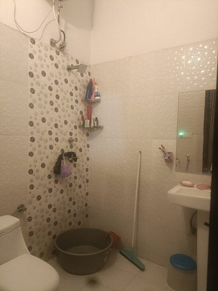 Bathroom, kharar road 3 Bedroom 75 Sq.Yd. Independent House In Kharar Road Mohali 9308125