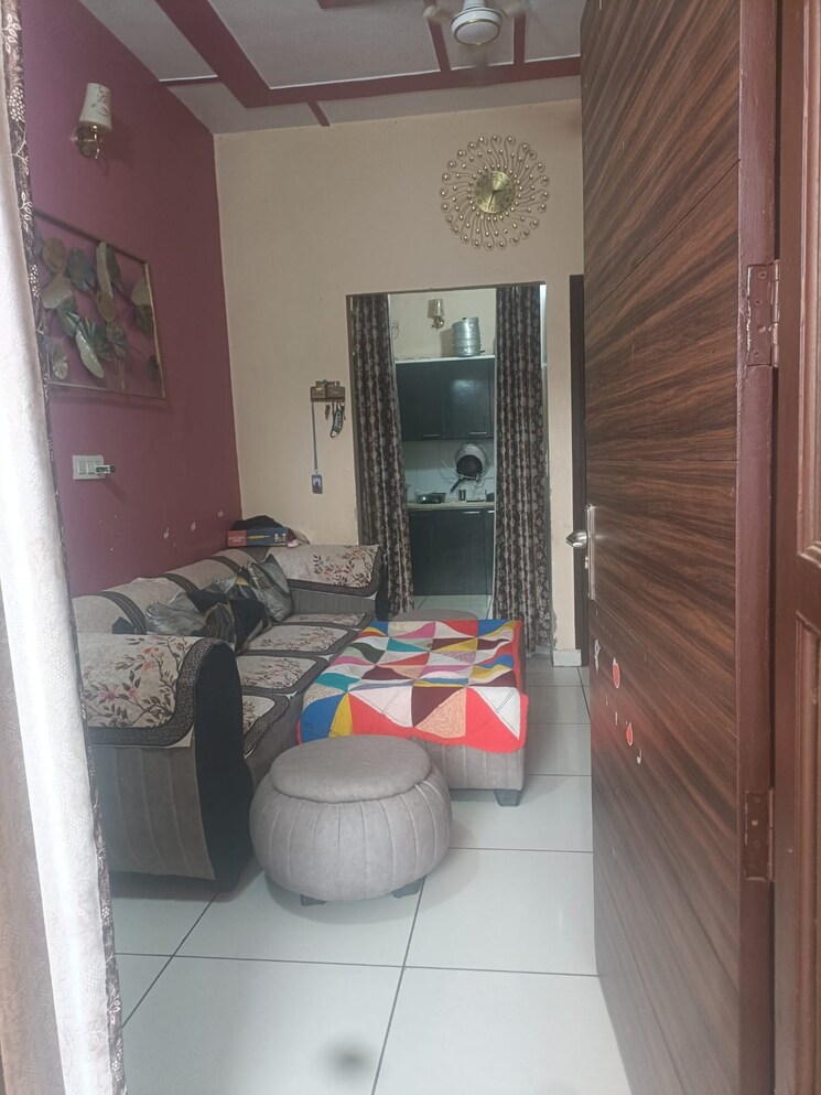 Living Room, kharar road 3 Bedroom 75 Sq.Yd. Independent House In Kharar Road Mohali 9308125