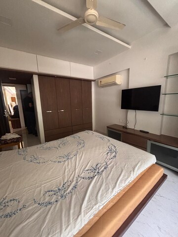 Bedroom in 3 BHK Apartment at PR Hira, Khar West – for Rent