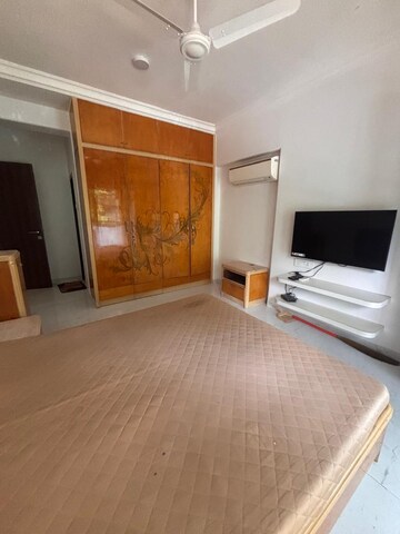 Bedroom in 3 BHK Apartment at PR Hira, Khar West – for Rent