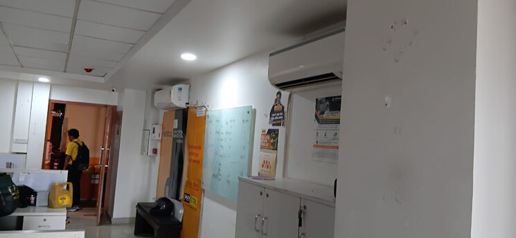 undefined, gomti nagar Commercial Office Space 1200 Sq.Ft. In Gomti Nagar Lucknow 9308129