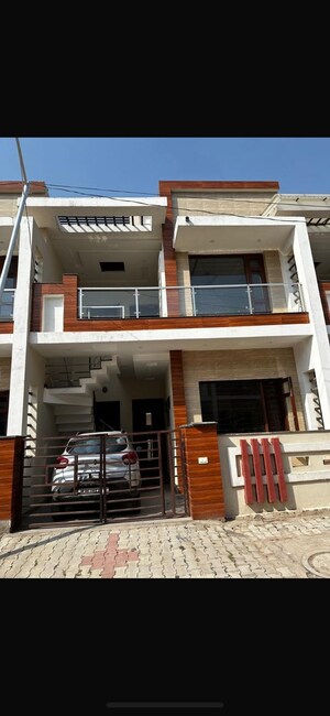 3 BHK Independent House For Sale in Sector 124