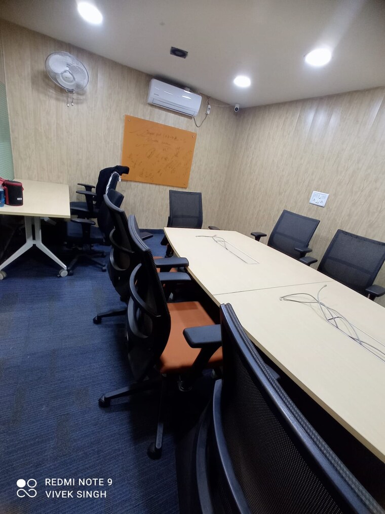 Team Area, janakpuri Commercial Office Space 2500 Sq.Ft. In Janakpuri Delhi 9308148