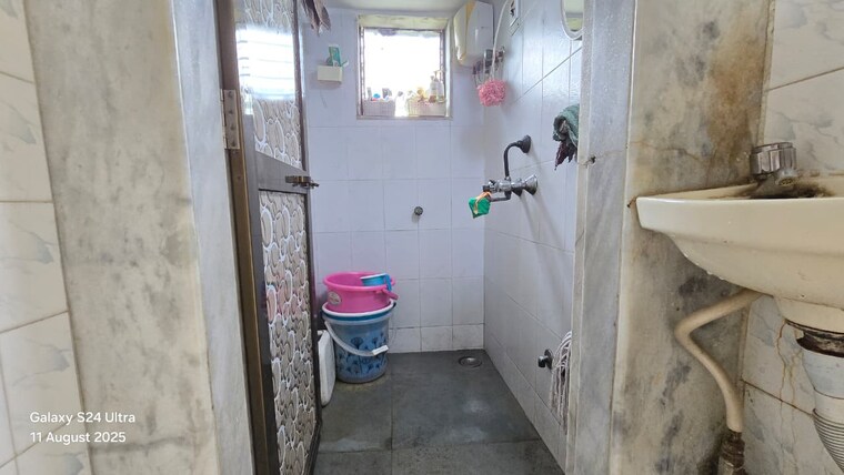 Bathroom, rishikesh-chs 1 Bedroom 400 Sq.Ft. Apartment In Malad West Mumbai 9308152
