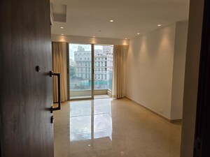 Room in 2 BHK Apartment at Hiranandani Highland, Powai – for Rent