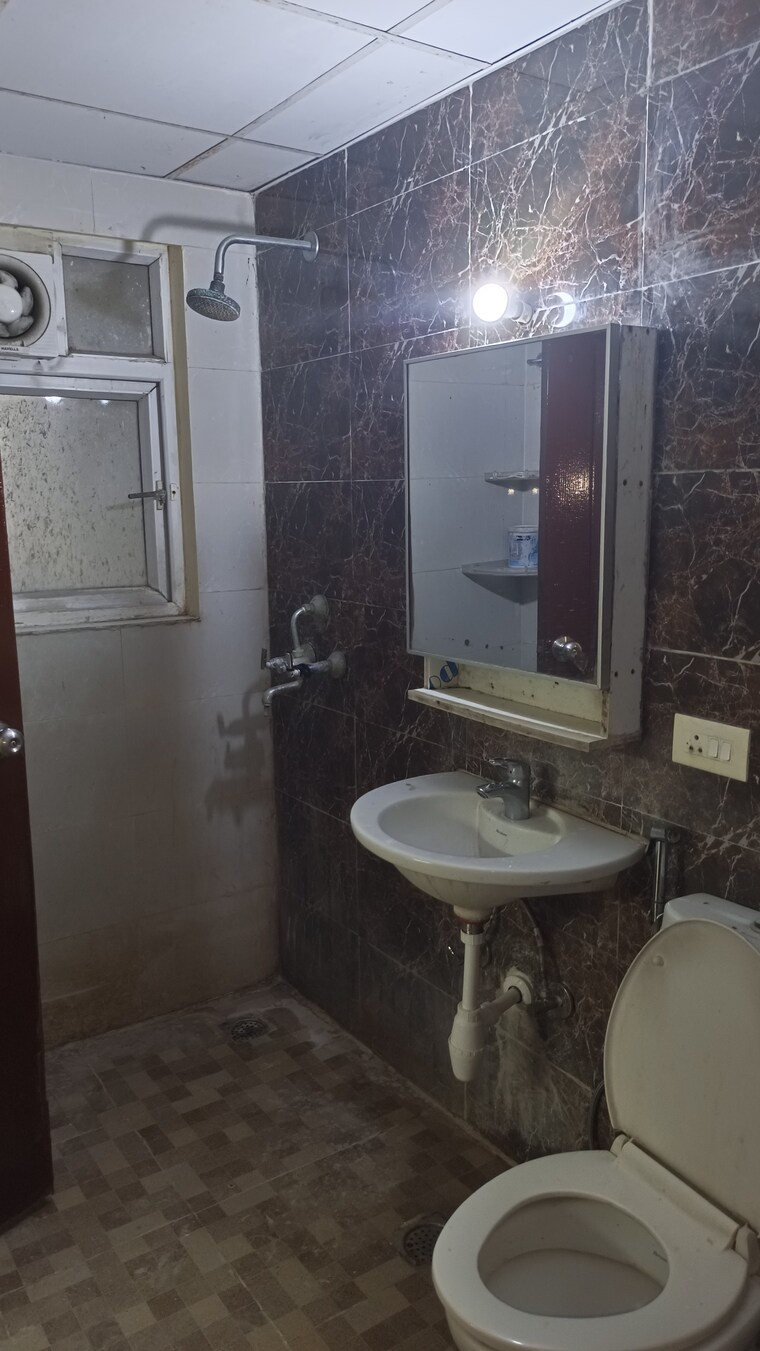 Bathroom, aditya-urban-casa 2 Bedroom 1074 Sq.Ft. Apartment In Sector 78 Noida 9308170