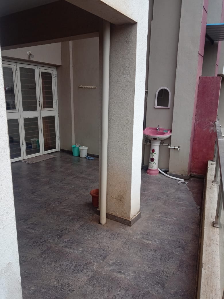 2 BHK + Extra Room 750 Sq.Ft. Apartment in Prestige Complex