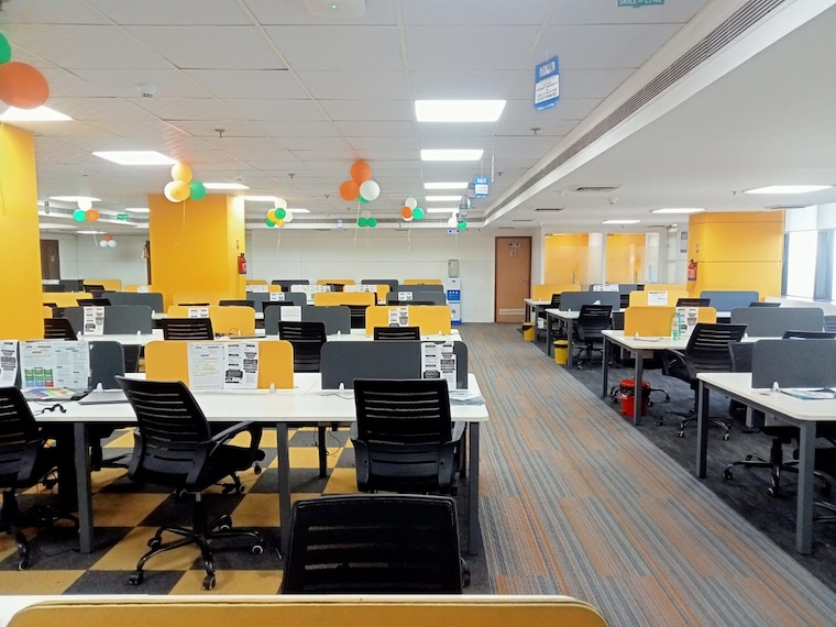 Team Area, kirti nagar Commercial Office Space 3000 Sq.Ft. In Kirti Nagar Delhi 9308240