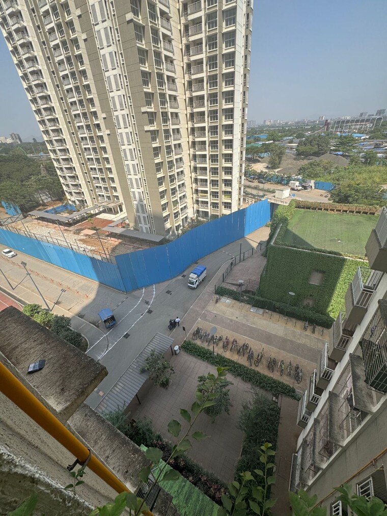 Exterior View, lodha-amara 2 Bedroom 735 Sq.Ft. Apartment In Kolshet Road Thane 9308244