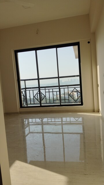 Room in 3 BHK Apartment at Sugee Indira, Dadar West – for Rent