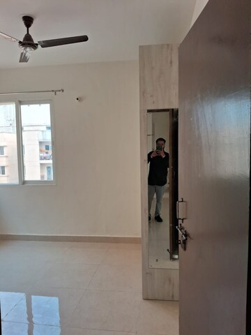 Bathroom in 4 BHK Apartment at Imperia Esfera, Sector 37c – for Sale