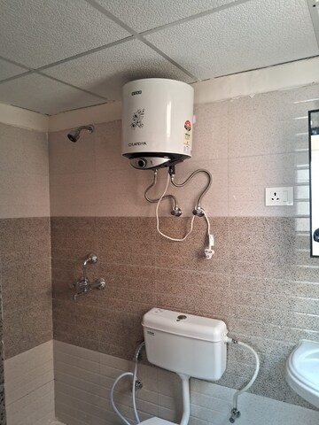 Bathroom in 4 BHK Apartment at Imperia Esfera, Sector 37c – for Sale