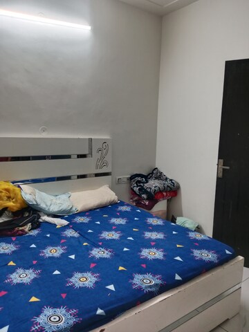Bedroom in 1.5 BHK Builder Floor at Ansals Sushant City – for Rent