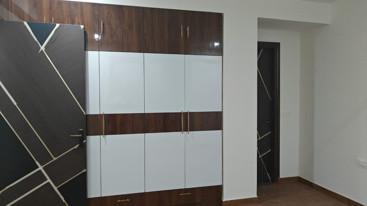 3 BHK + Pooja Room Builder Floor For Sale in Sector 7