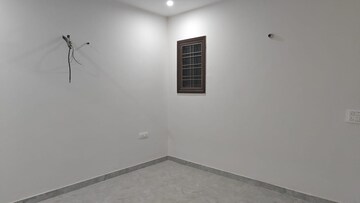 Room in 3 BHK Builder Floor at Sector 7 – for Sale