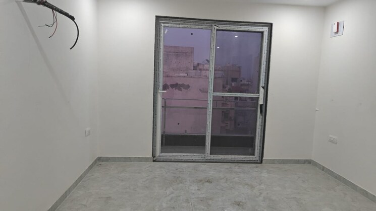 Room, sector 7 3 Bedroom 1450 Sq.Ft. Builder Floor In Sector 7 Gurgaon 9308305