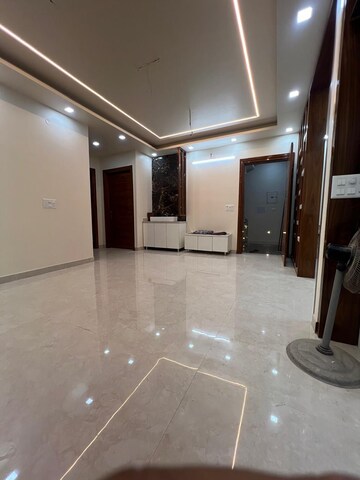 Living Room in 2 BHK Builder Floor at Sector 37c – for Rent