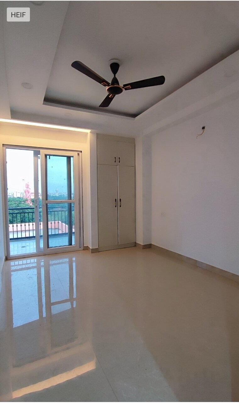 Room, chattarpur 4 Bedroom 2000 Sq.Ft. Builder Floor In Chattarpur Delhi 9308323