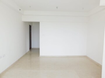 Room in 2 BHK Apartment at Shapoorji Pallonji Vicinia, Powai – for Sale