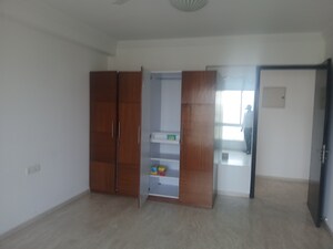 Room in 5 BHK Apartment at Hiranandani Tamara, Powai – for Sale