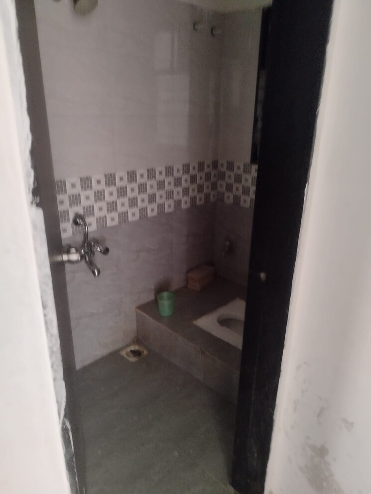 Bathroom, moshi 1 Bedroom 496 Sq.Ft. Apartment In Moshi Pune 9308329