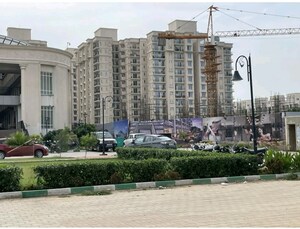  Shop – Exterior View View at Signature Global Infinity Mall, Sohna Sector 36 - for Sale