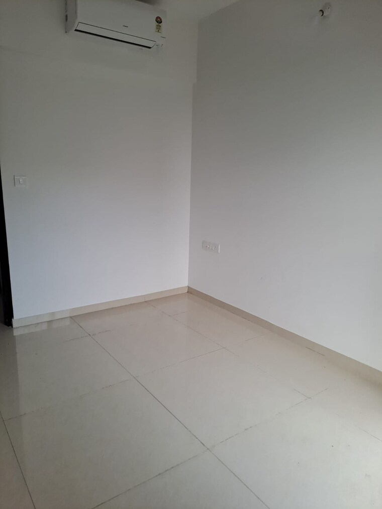 Room, lodha-palava-city-lakeshore-greens 2 Bedroom 638 Sq.Ft. Builder Floor In Dombivli East Thane 9308355