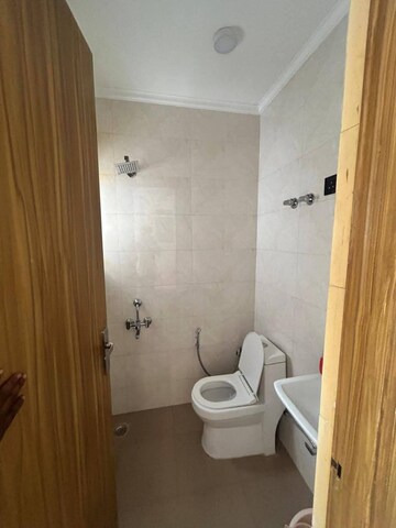 Master Bedroom in 1 BHK Builder Floor at Saket – for Rent