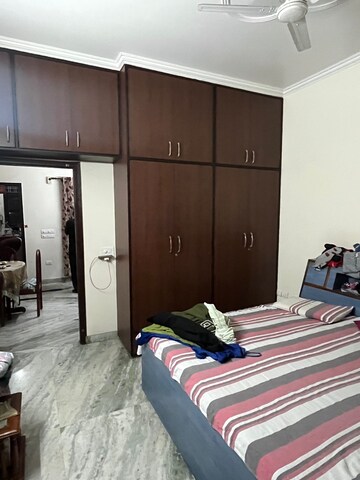 Bedroom in 2 BHK Builder Floor at Sector 40 – for Rent