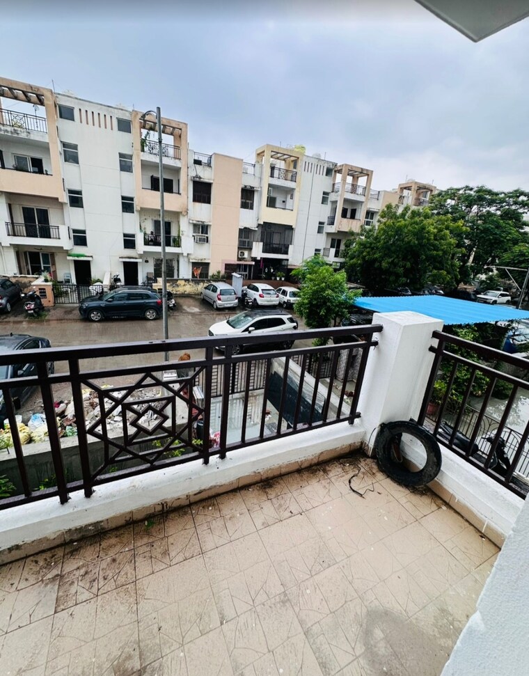 Balcony, bptp-park-elite-floors 3 Bedroom 2500 Sq.Yd. Builder Floor In Sector 85 Faridabad 9308374