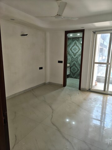 Room in 3 BHK Builder Floor at Sultanpur – for Sale