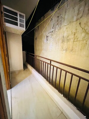 Balcony in 2 BHK Builder Floor at Saket – for Rent