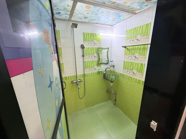 Team Area, rna-regency-park 2 Bedroom 1040 Sq.Ft. Apartment In Kandivali West Mumbai 9308407