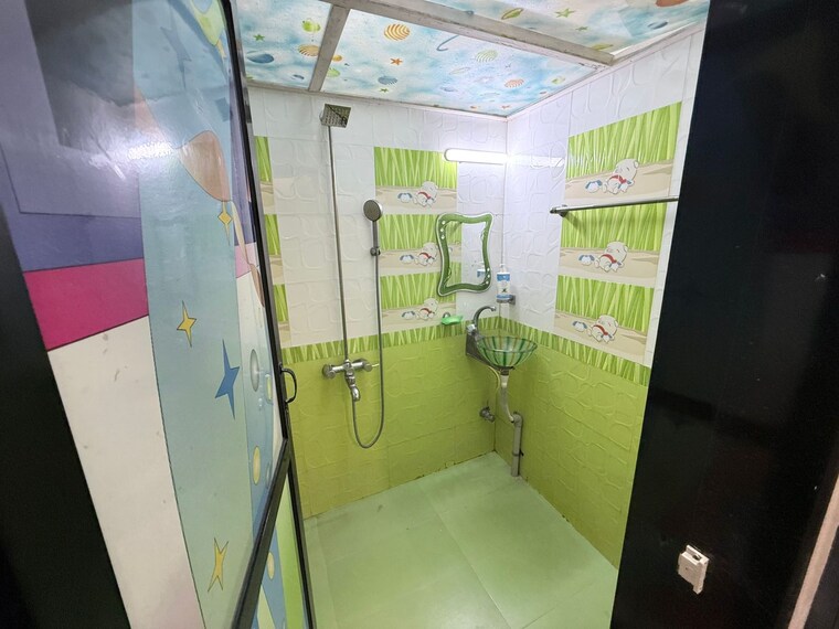 Team Area, rna-regency-park 2 Bedroom 1040 Sq.Ft. Apartment In Kandivali West Mumbai 9308407