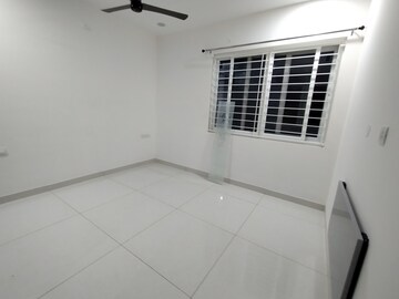 Room in 3 BHK Apartment at Poulomi Avante, Kokapet – for Rent