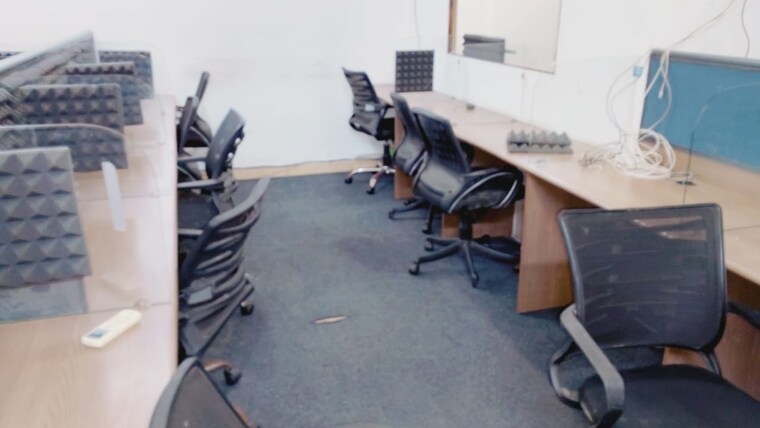 Gym, sector 58 Commercial Office Space in IT/SEZ 2000 Sq.Ft. In Sector 58 Noida 9308413